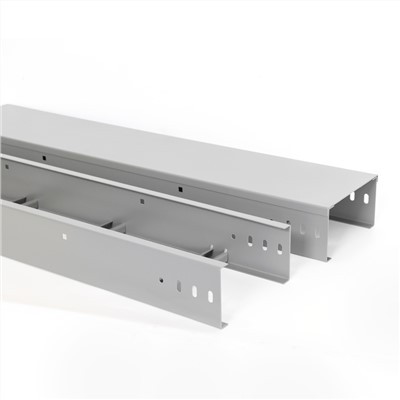 Iepriekš cinkotas kabeļu kāpnes